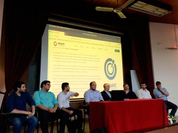 PARTICIPACIÓN DEL POLO IT CORRIENTES EN  V JORNADAS INFORMÁTICA