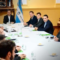 EL POLO IT CORRIENTES SE REUNIÓ CON EL GOBERNADOR GUSTAVO VALDES