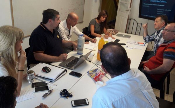 REUNIÓN CON VISTAS AL CLUESTER CORRIENTES