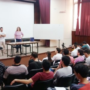 Charla de empresas asociadas en FACENA